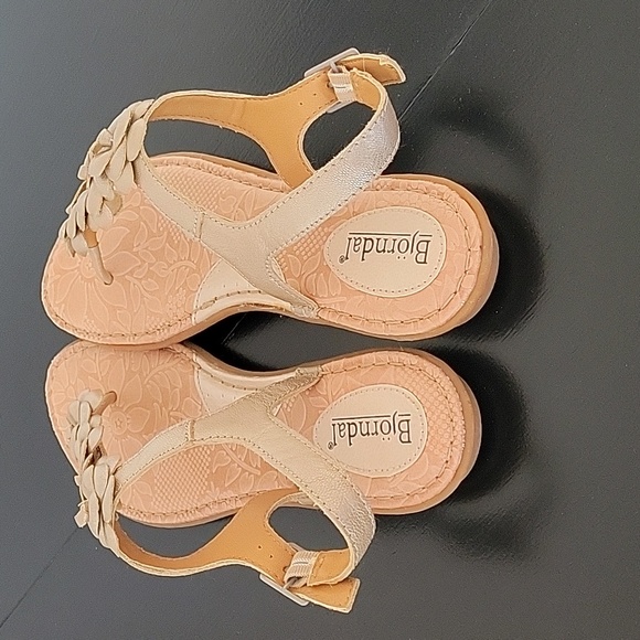 Bjorndal Sosie Champagne Sandals - Picture 3 of 6